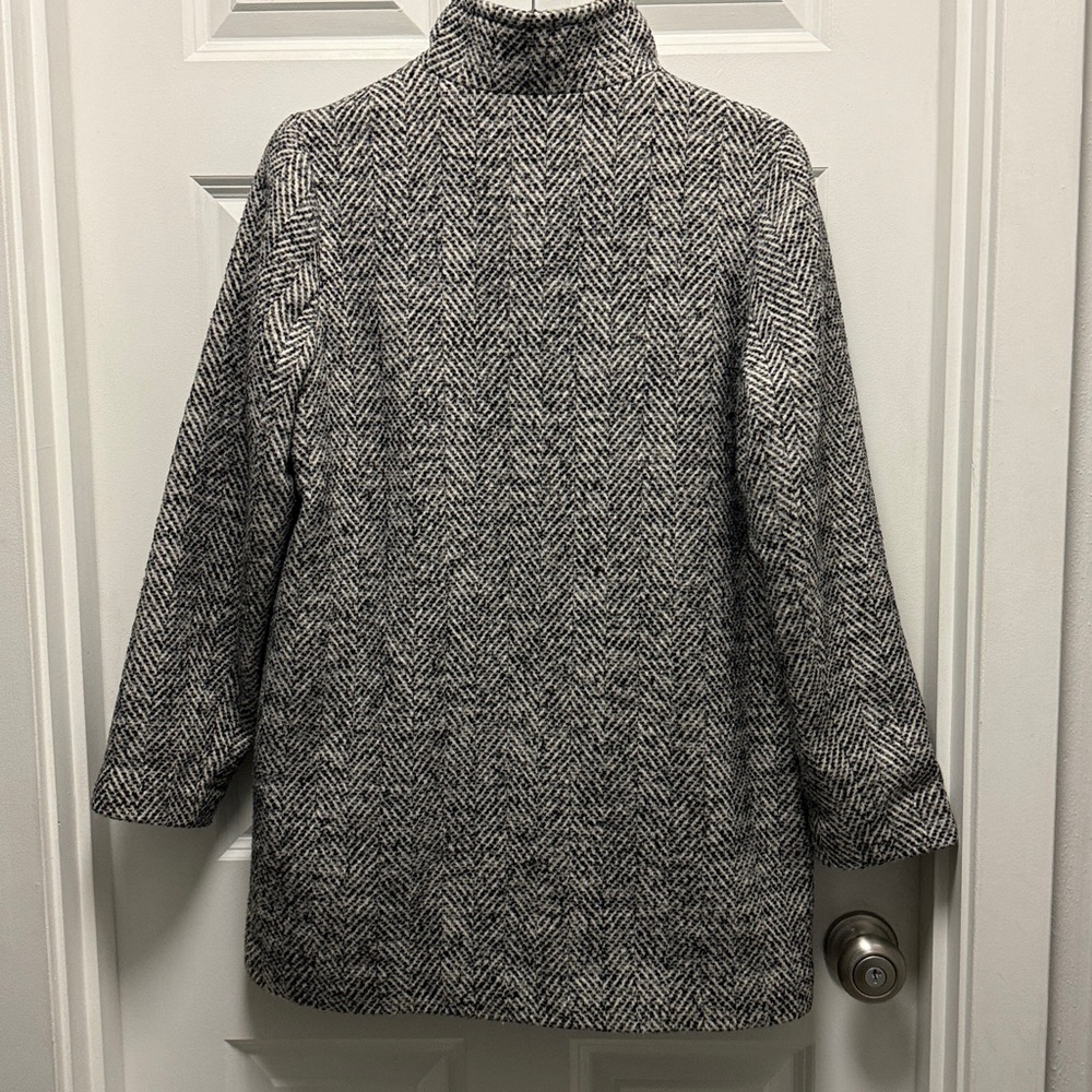 Marine Layer Black and White Herringbone Stephanie Cocoon Coat - Small - Picture 7 of 7